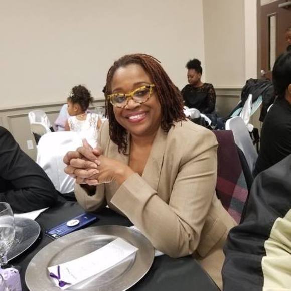 Meet your Posher, Flora - Picture 1 of 1